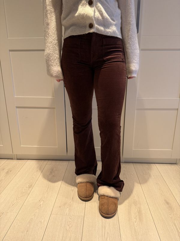 Flare Mahogany